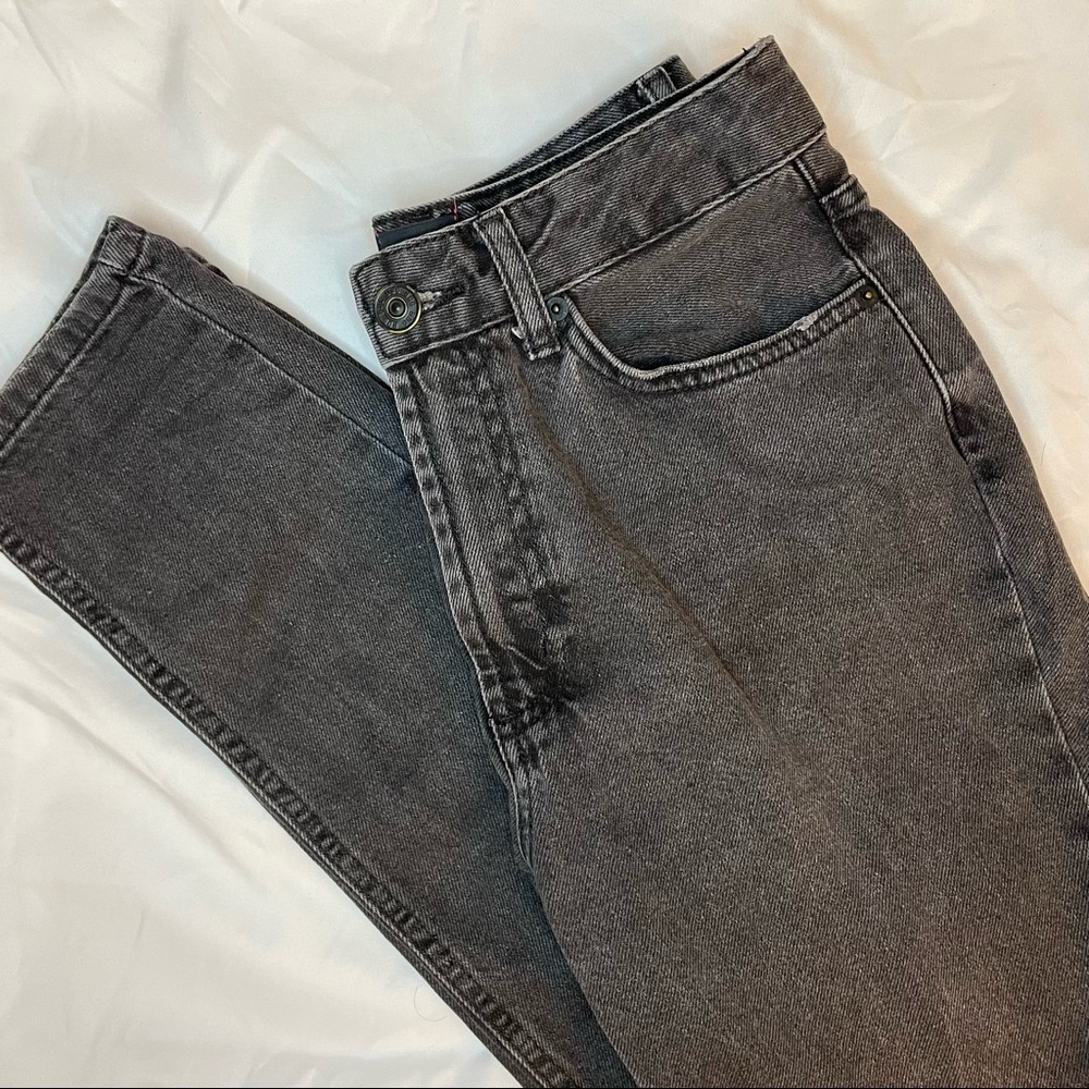 Urban Outfitters Mom jeans